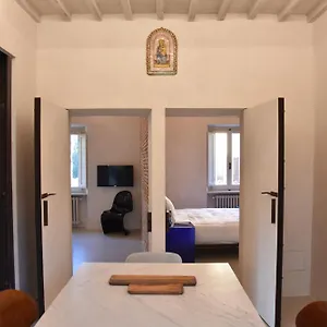 https://apt-il-giardino-di-dinda.it-tuscanyhotel.com